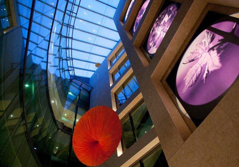 هتل Nexus Valladolid Suites &