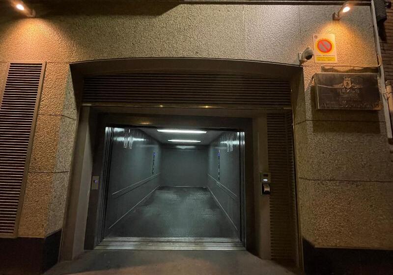 هتل Nexus Valladolid Suites &
