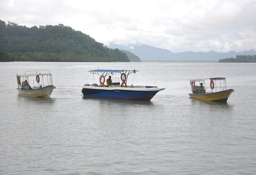 هتل Permai Rainforest Resort