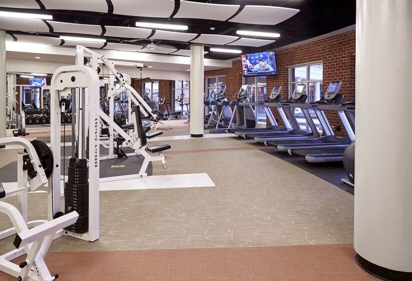هتل Rizzo Center, A Destination By Hyatt