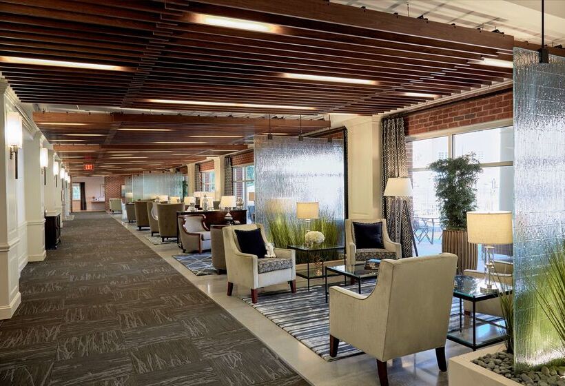 هتل Rizzo Center, A Destination By Hyatt