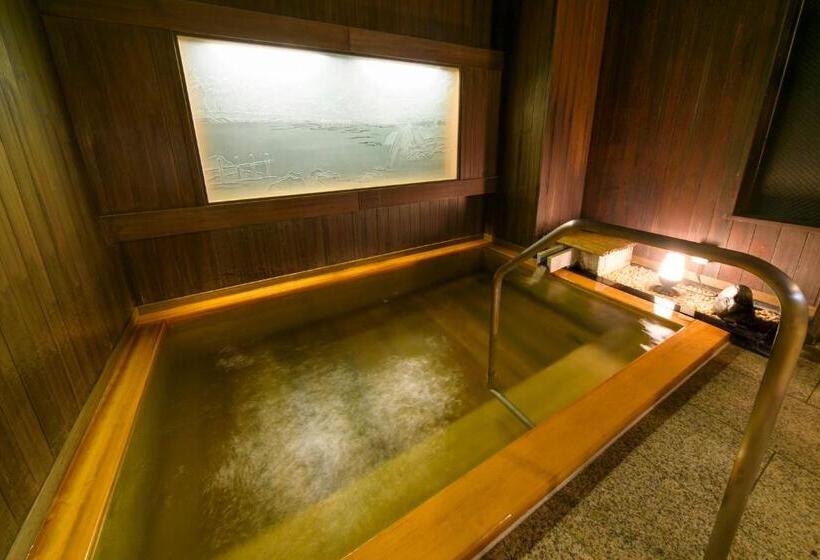 هتل Ryokan Kanazawa Chaya