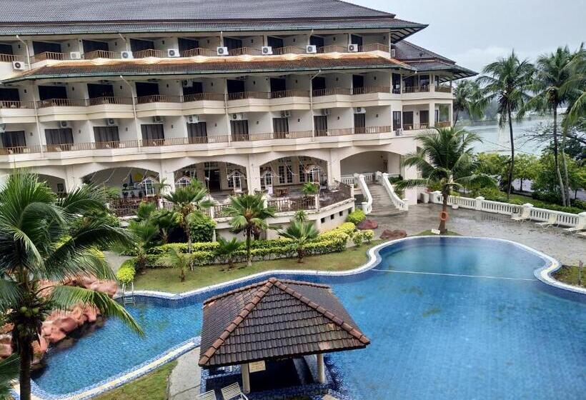 هتل The Orient Star Resort Lumut
