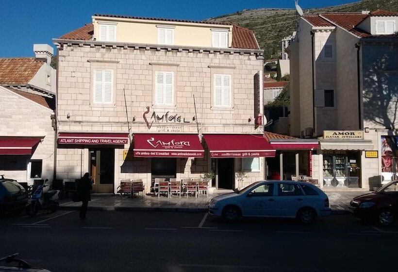 پانسیون Villa Amfora