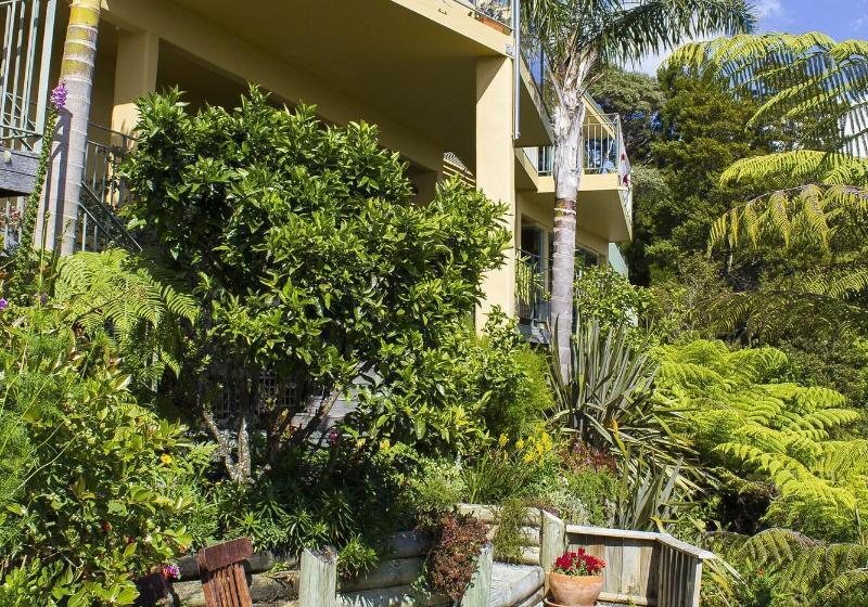 تختخواب و صبحانه Allegra House