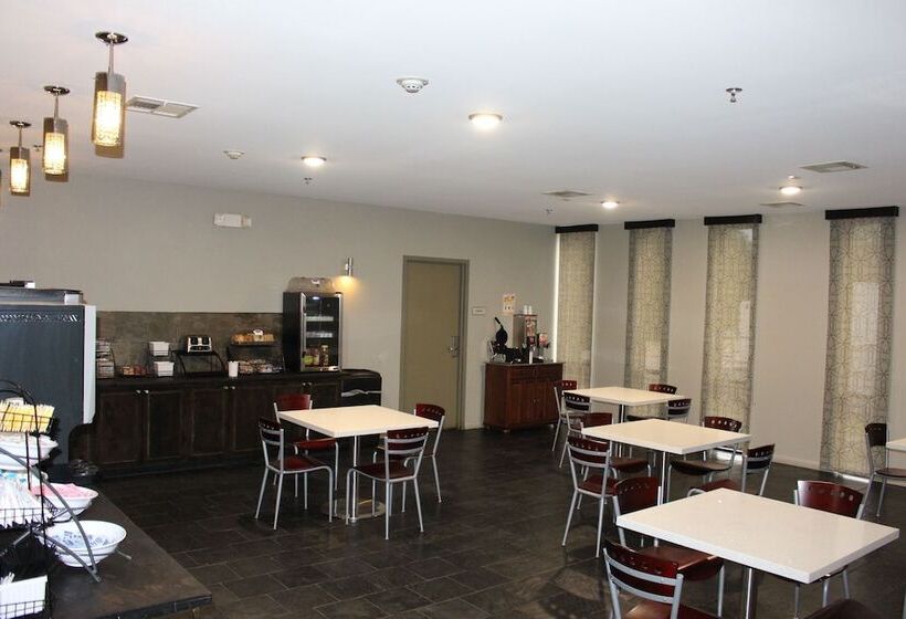 בית מלון כפרי Baymont By Wyndham Columbus