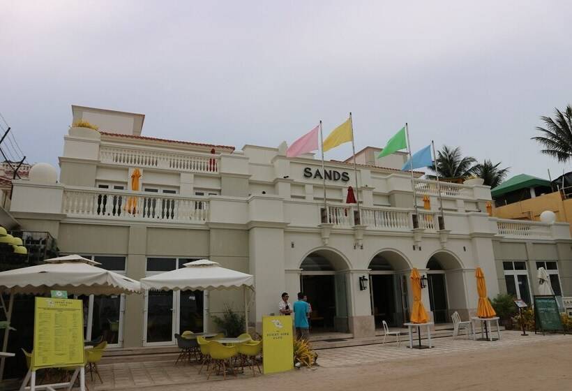 Hotel Boracay Sands