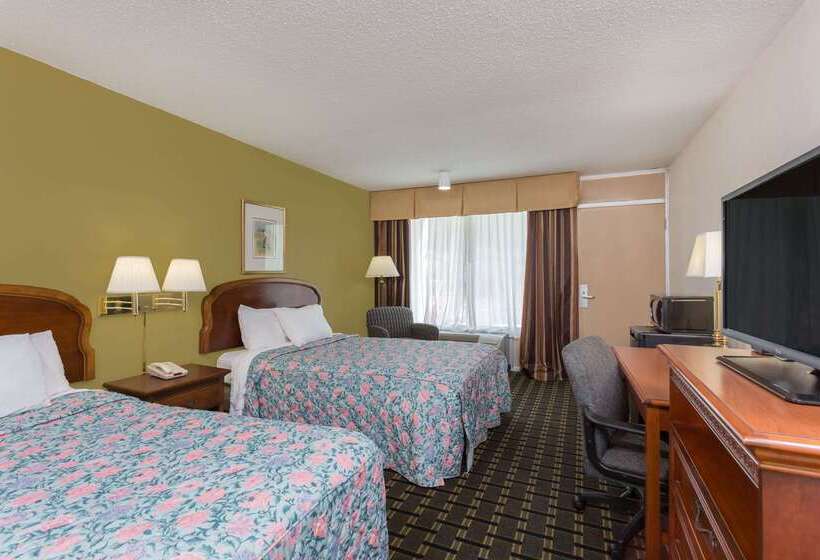 Hotel Days Inn & Conf Center By Wyndham Southern Pines Pinehurst