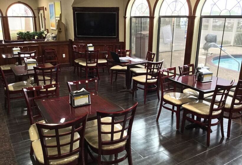 هتل Days Inn & Suites By Wyndham Pasadena
