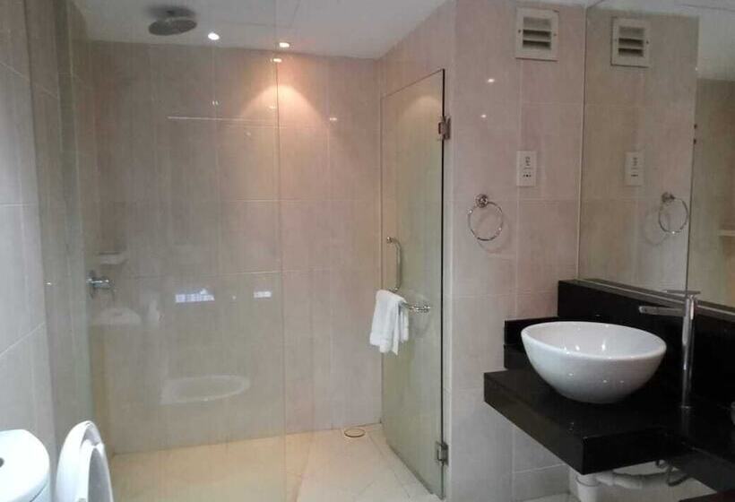 فندق Grand Barakah