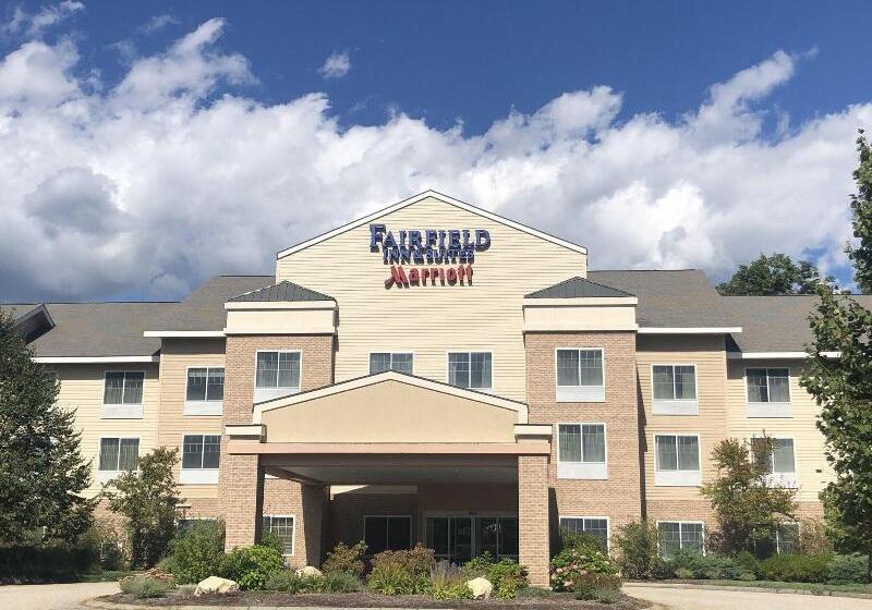 هتل Fairfield Inn & Suites By Marriott Brunswick Freeport