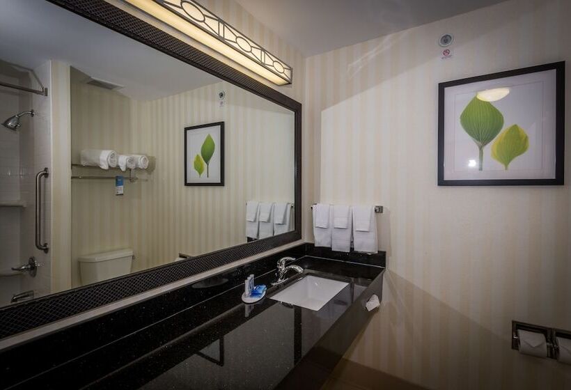 בית מלון כפרי Fairfield Inn & Suites By Marriott Tupelo