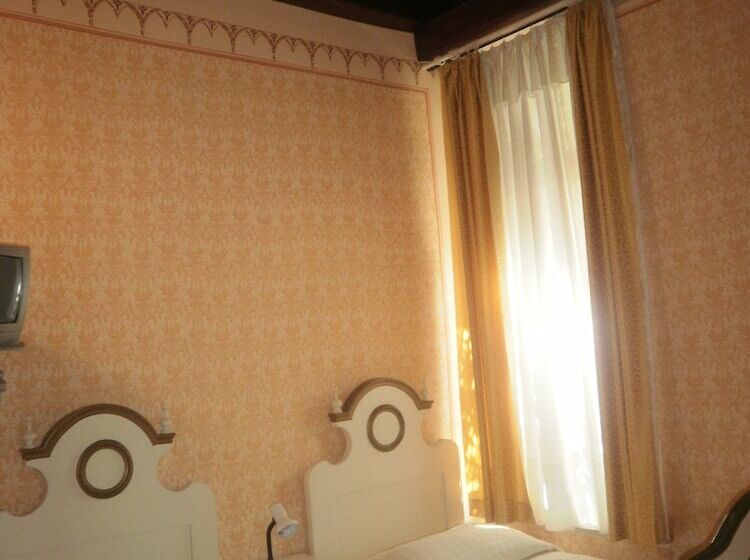 هتل Palace Stafileo