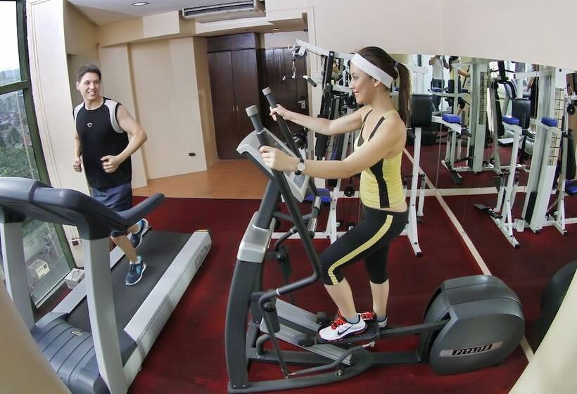 Fotos del hotel Sarrosa International Hotel And Residential Suites:  14