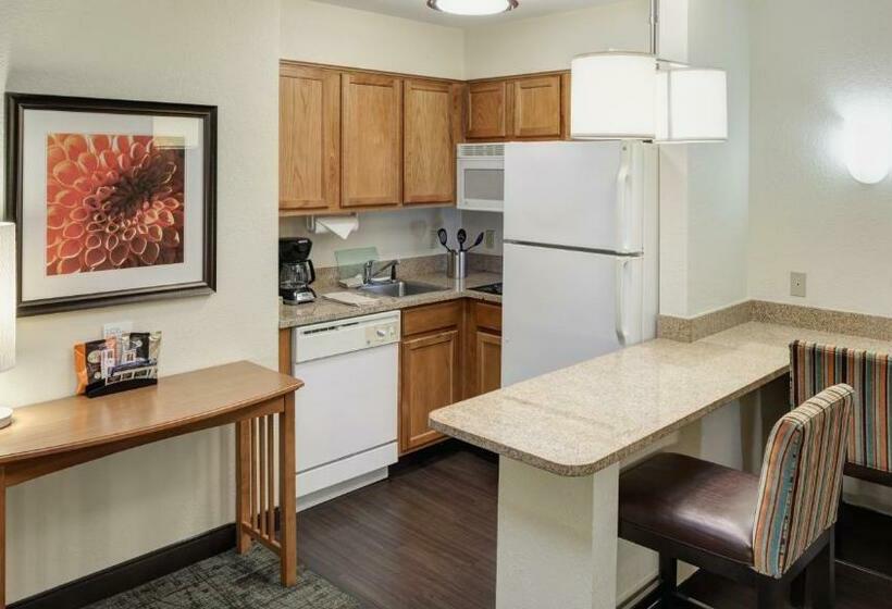 فندق Staybridge Suites Jackson, An Ihg