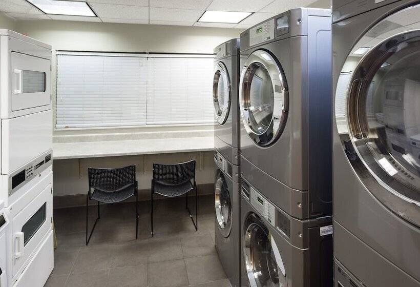 فندق Staybridge Suites Jackson, An Ihg