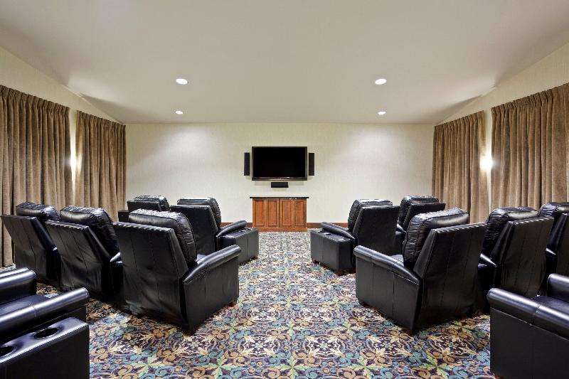Staybridge Suites Everett   Paine Field, An Ihg