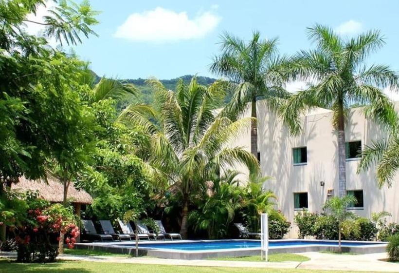 هتل Hi Huasteca Inn