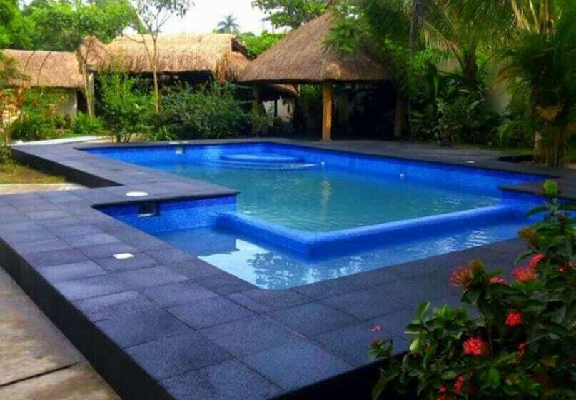 هتل Hi Huasteca Inn