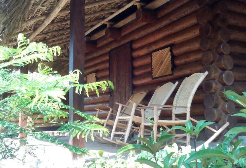 בית מלון כפרי Room In Lodge   Sierraverde Cabin Cabaña El Cedro