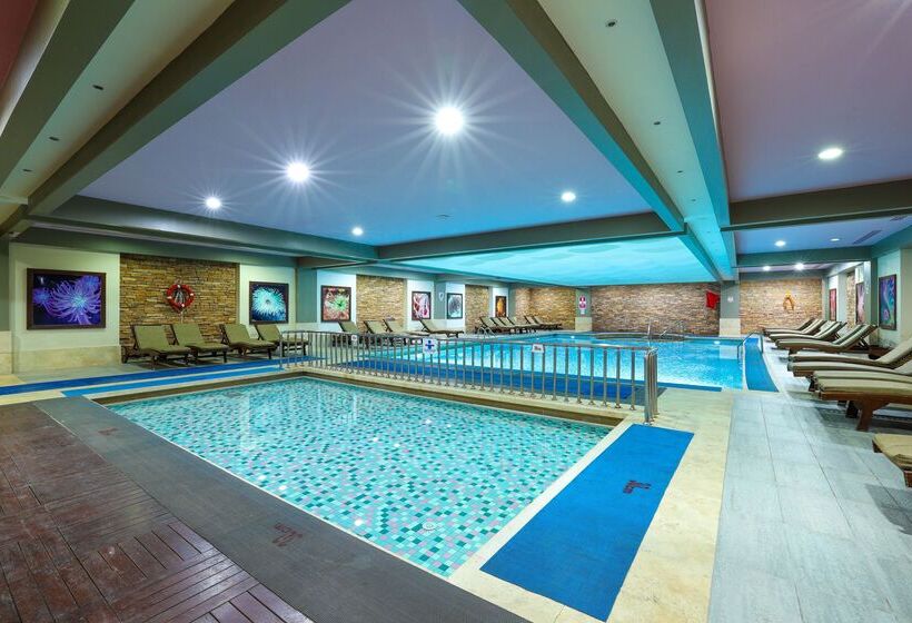 Crystal De Luxe Resort & Spa All Inclusive