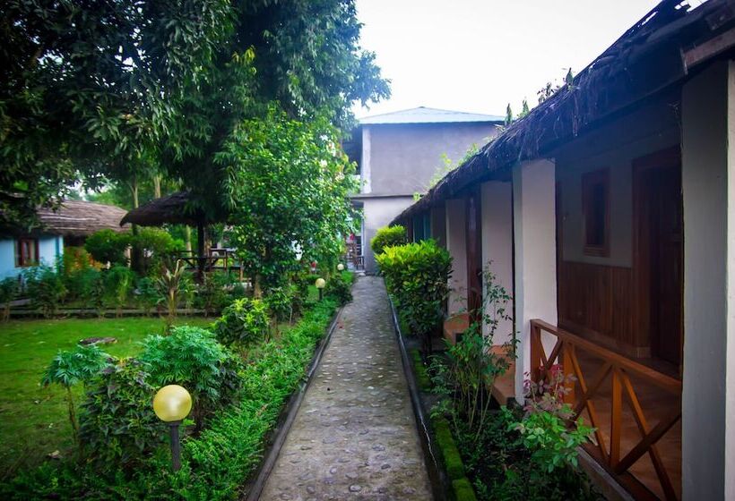 هتل Chitwan Forest Resort , Chitwan National Park