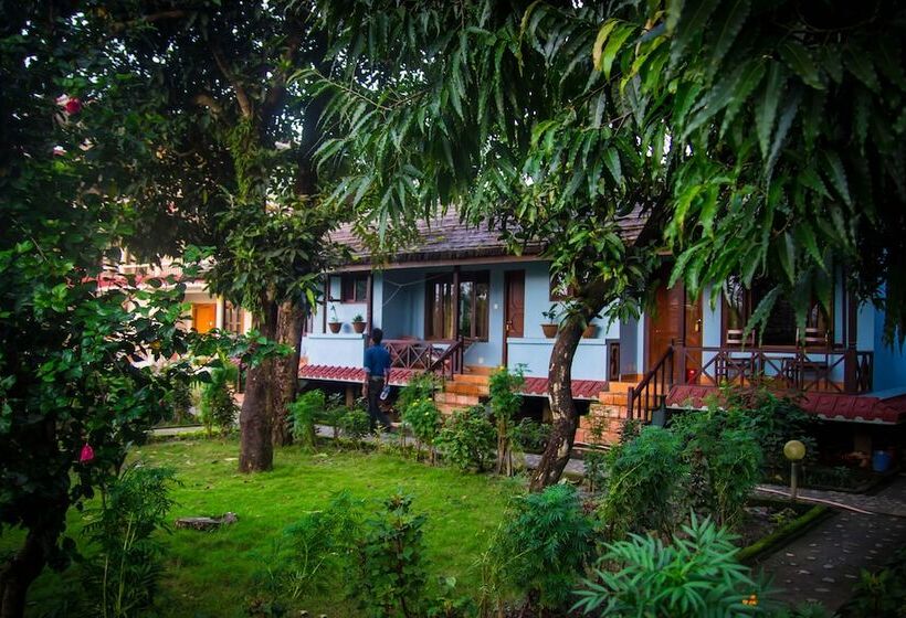 Hotel Chitwan Forest Resort , Chitwan National Park