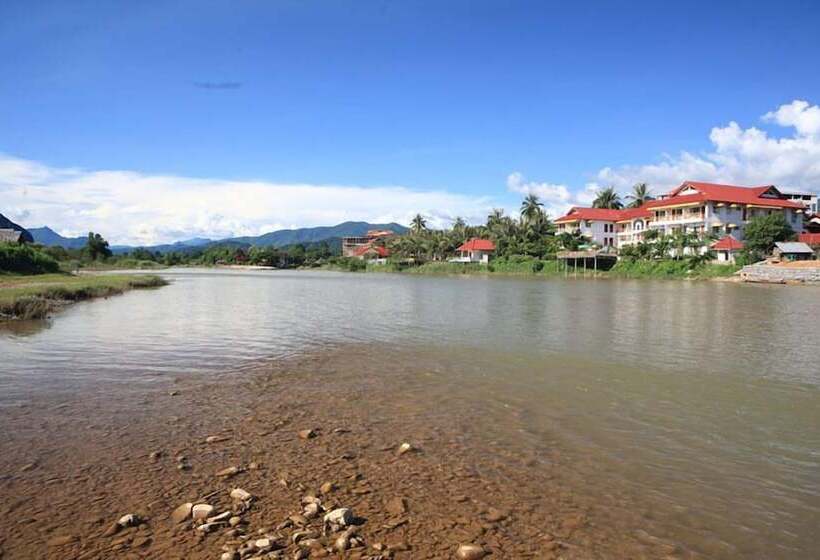 هتل Vansana Vang Vieng