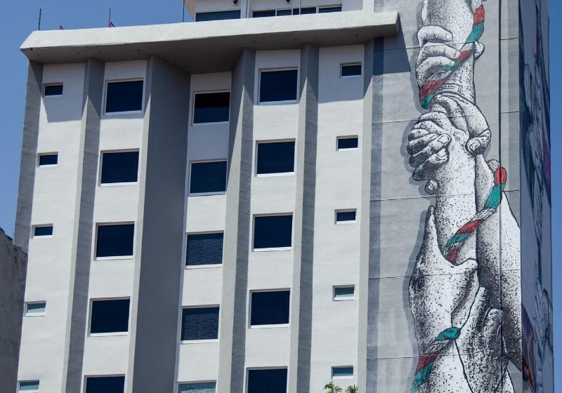 هتل Dali Plaza Ejecutivo