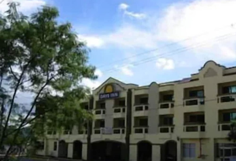 هتل Days Inn Guam   Tamuning
