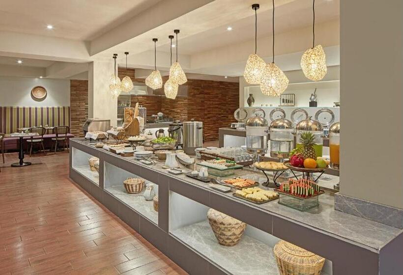ホテル Holiday Inn & Suites Batangas Limapark, An Ihg