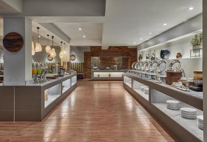ホテル Holiday Inn & Suites Batangas Limapark, An Ihg