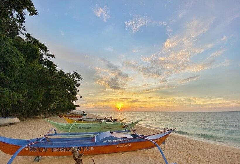 בית מלון כפרי Jony S Beach Resort