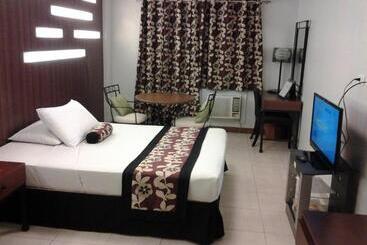 هتل Jupiter Suites