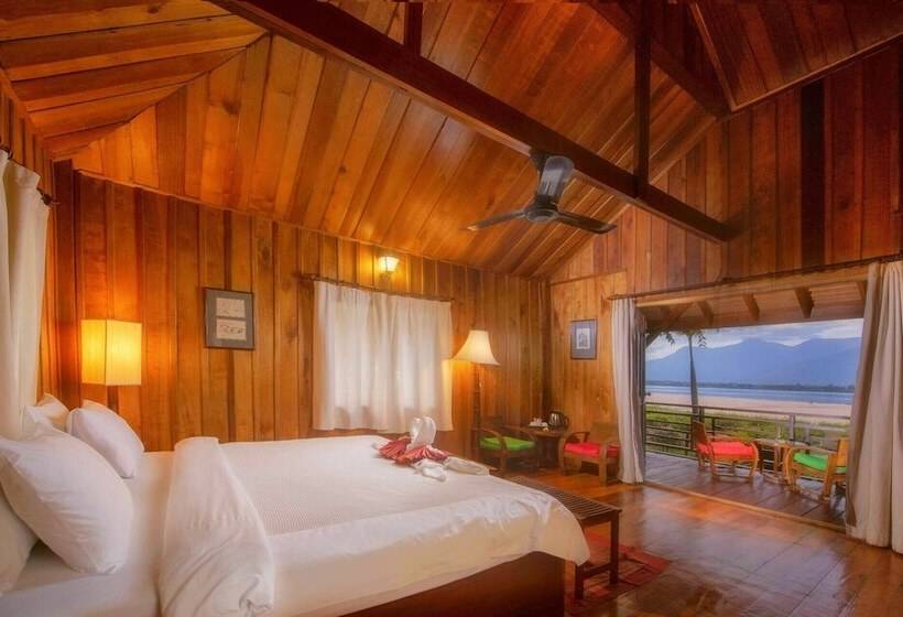 هتل La Folie Lodge