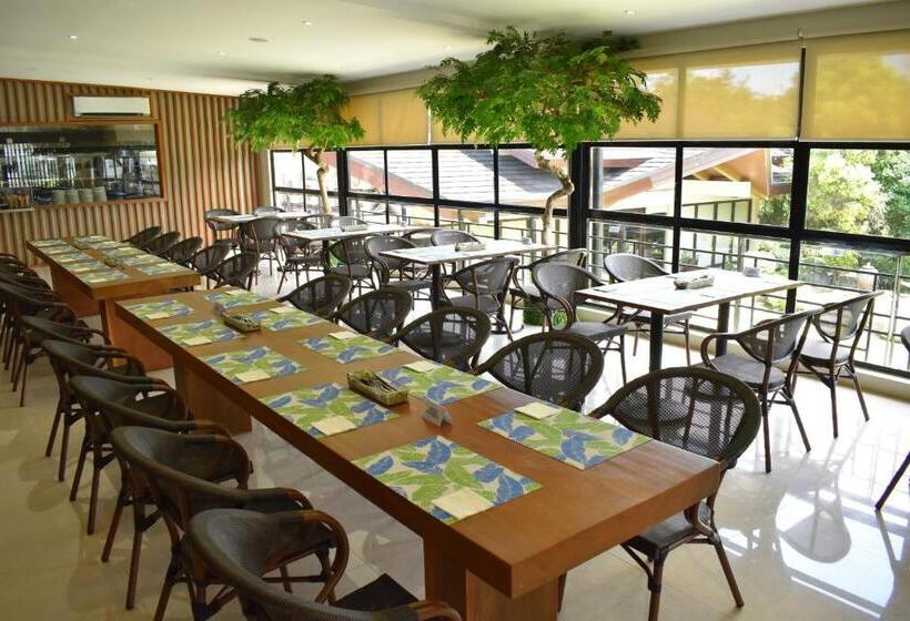 ホテル Holiday Inn & Suites Batangas Limapark, An Ihg