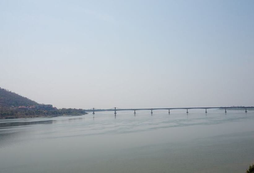 هتل Mekong Paradise Resort