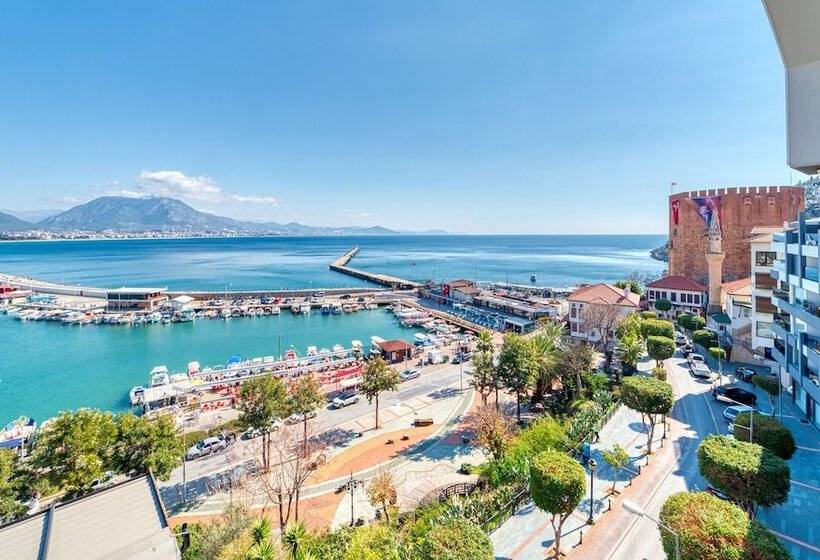 هتل Numa Port
