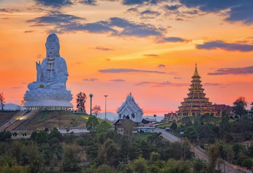 هتل Vansana Vang Vieng