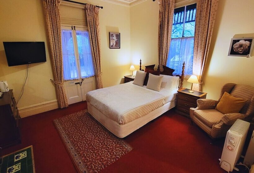 Bed and Breakfast Leura House