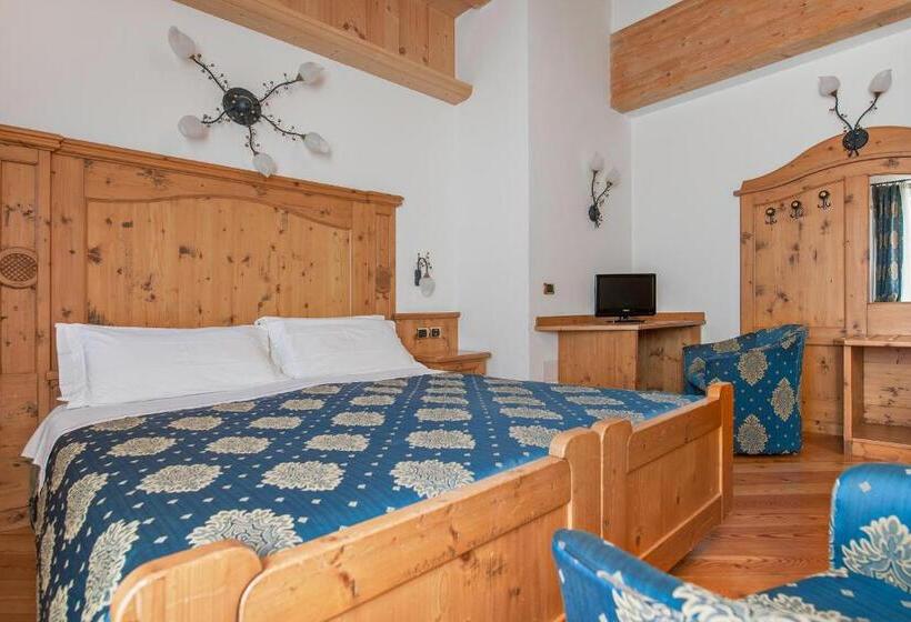 Family Hotel La Perla