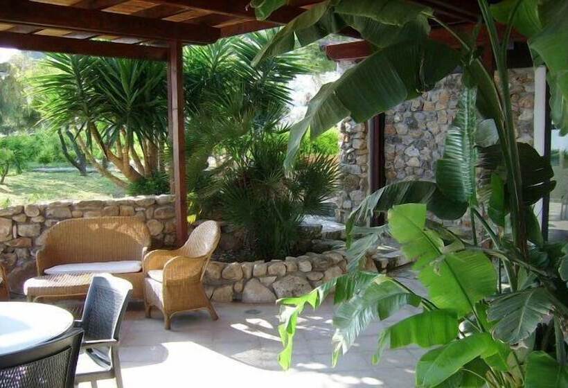 هتل Albergo Villa Vittoria