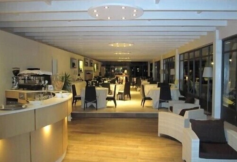 هتل Albergo Villa Vittoria