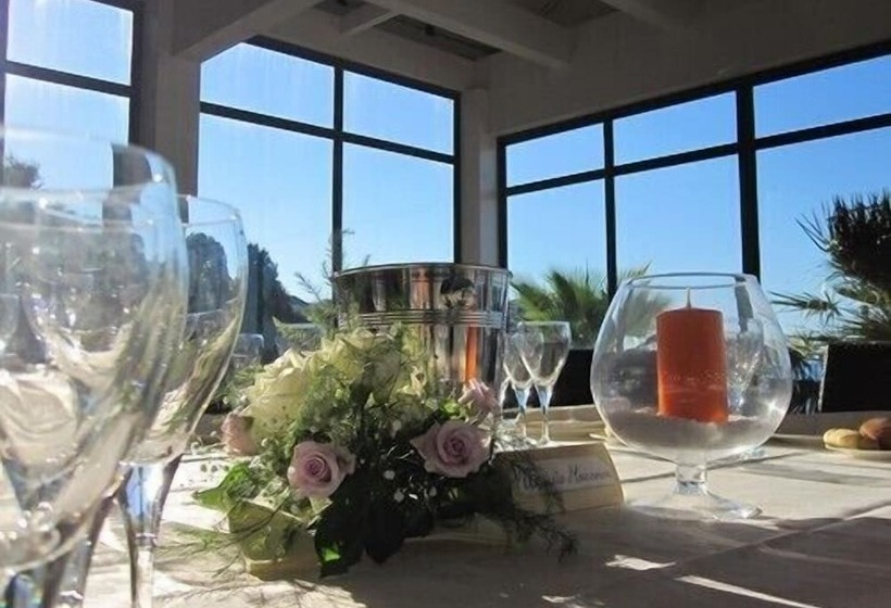 هتل Albergo Villa Vittoria