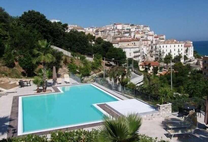 هتل Albergo Villa Vittoria