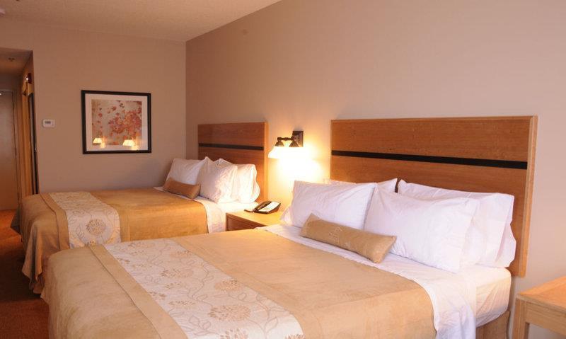 Отель Best Western Plus Chateau Inn Sylvan Lake