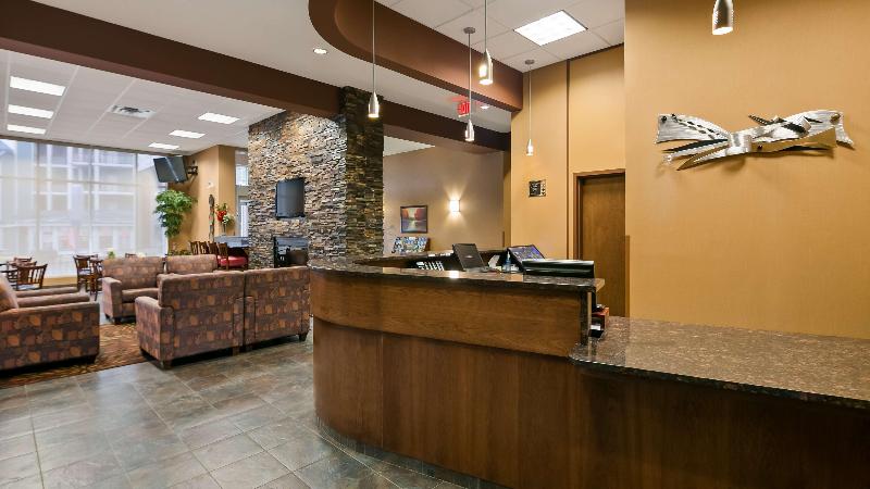 Отель Best Western Plus Chateau Inn Sylvan Lake