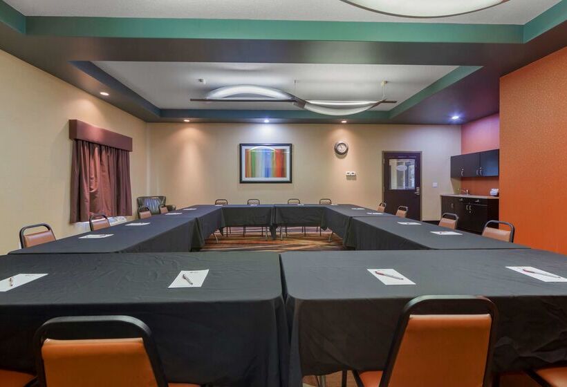 호텔 Best Western Plus Sherwood Park Inn & Suites