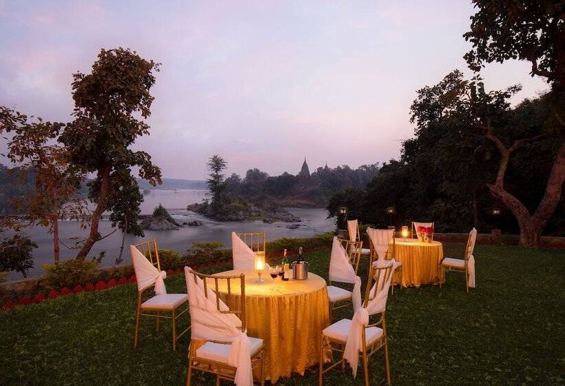 호텔 Bundelkhand Riverside