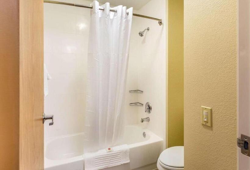 בית מלון כפרי Comfort Inn Dekalb  Adjacent The University